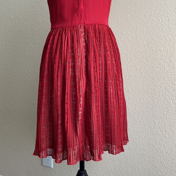 FRANCESCA’S RED BURGUNDY LACE LINED CUT OUT HALTER DRESS - Picture 9 of 12